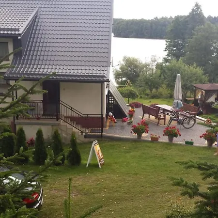 Lemanka Homestay *